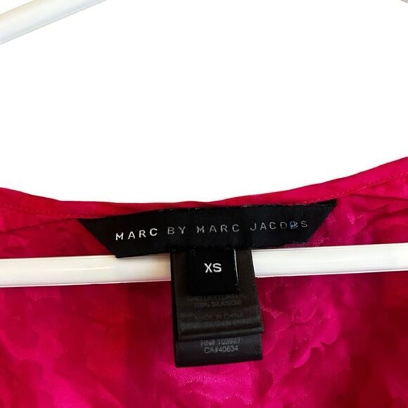 Marc by Marc Jacobs Magenta Pink Sleeveless Cheetah Print Blouse Size XS Silk - Picture 5 of 10